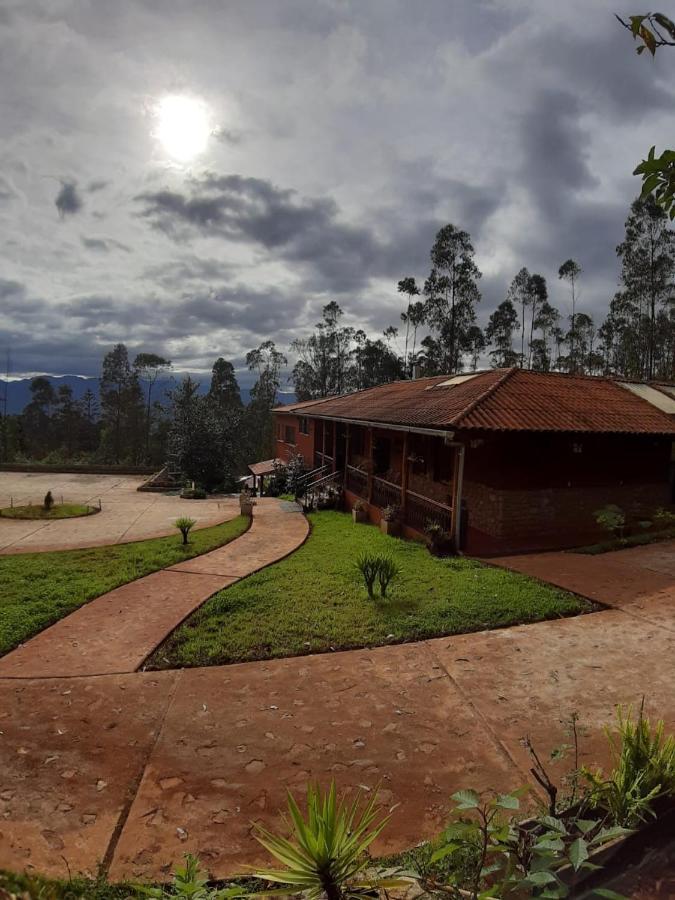 La Ensenada Hotel Chachapoyas Bagian luar foto